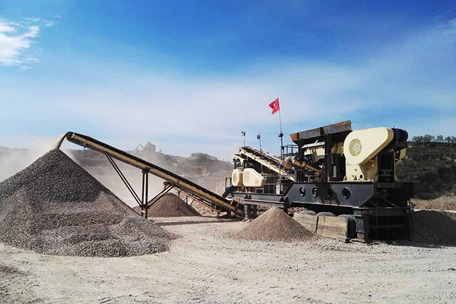 Mobile crusher production site